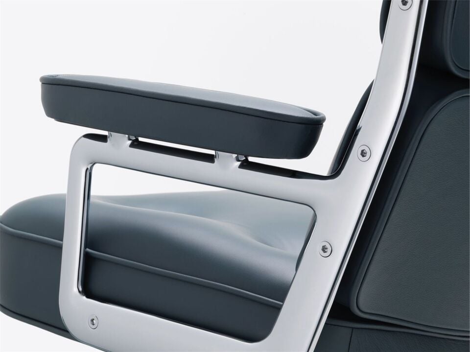 Eames insp Lobby Chair