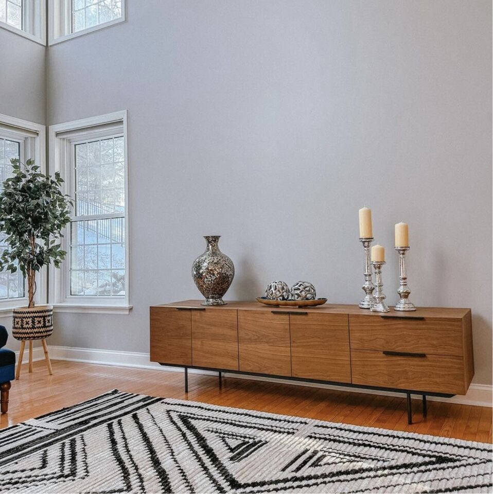 Joost van der Vecht insp Side Cabinet