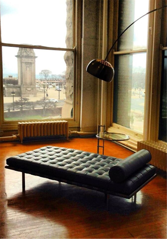 Mies van de Rohe Barcelona insp Daybed