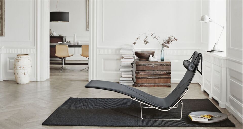 Poul Kjaerholm insp PK24 Chaise Lounge