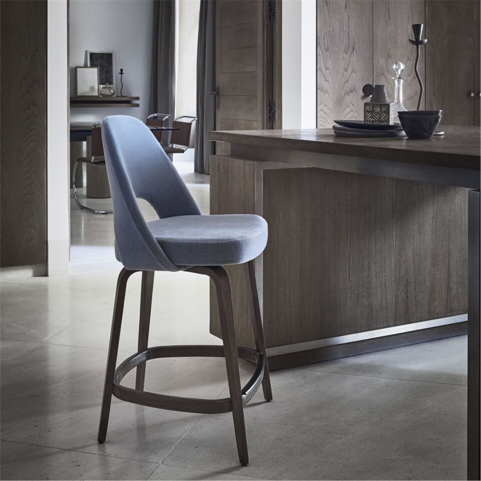 Eero Saarinen insp Barstool