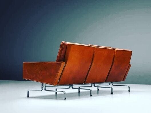 Poul Kjaerholm insp PK31  Sofa